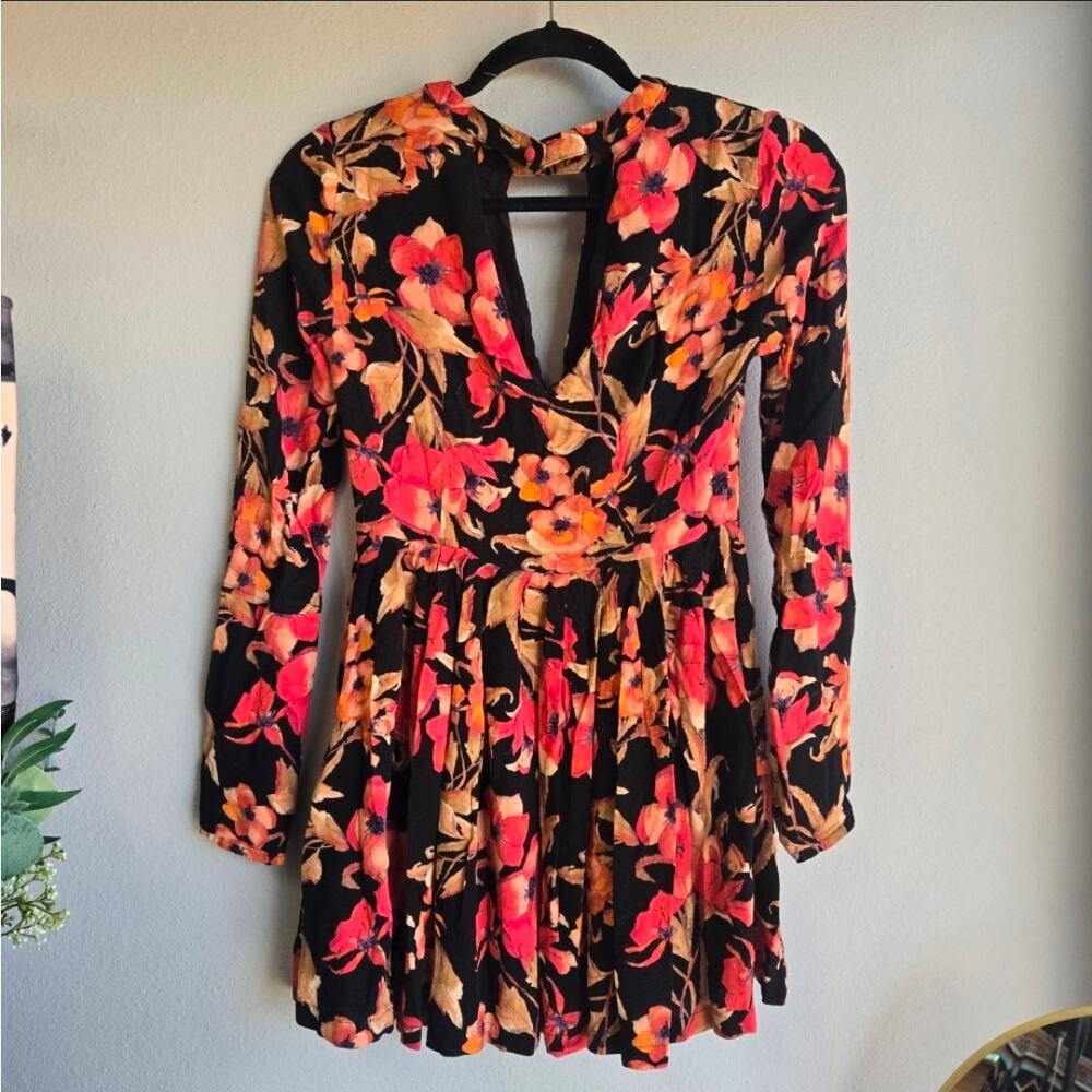 Free People Floral Cutout Bell Sleeve Mini Dress Boho Size 0